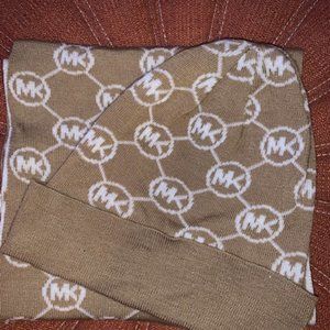 Michael Kors Tan Hat and Scarf Set - Never Worn